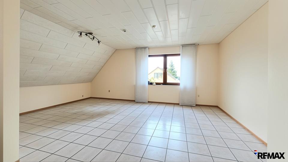 Maisonettenwohnung Nordstemmen - 6.5 Zimmer, 150 m&sup2;, 1.200&euro; | Angebot:26194008