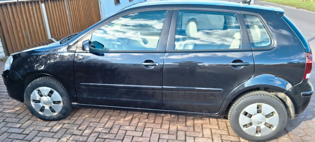 VW Polo 237.300 km 1.750 &euro; Schrecksbach 34637