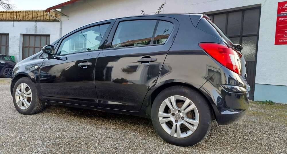 Opel Corsa Expression 1.2 5-Türig Klima 118.810 km 5.500 &euro; Wald-Glashütte 88639
