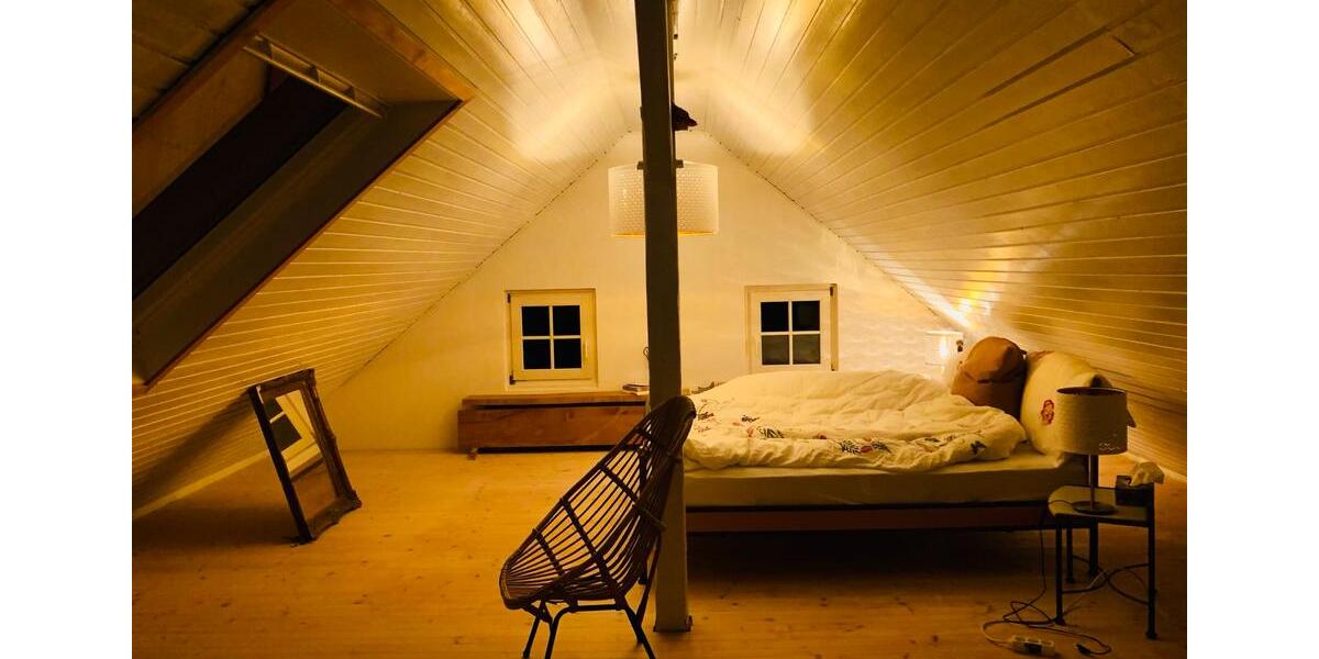 Einfamilienhaus Halle - 2 Zimmer, 90 m&sup2;, 650&euro; | Angebot:25297580