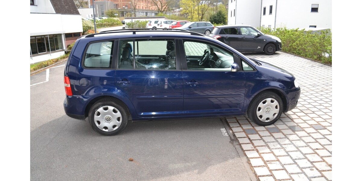 VW Touran 223.000 km 2.700 &euro; Mosbach 74821