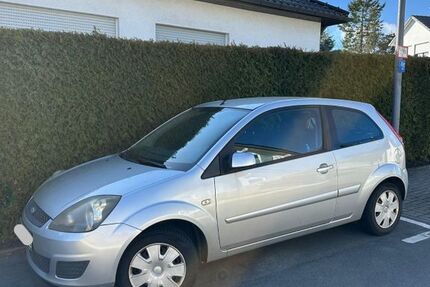 Ford Fiesta 228.275 km 550 &euro; Butzbach 35510
