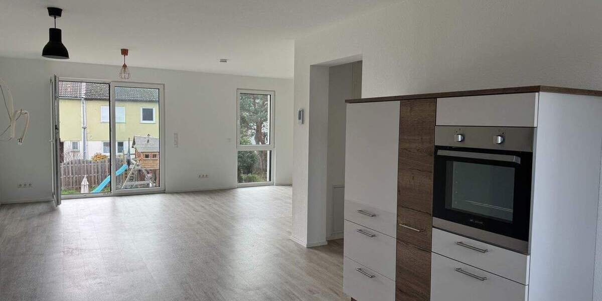 Etagenwohnung Mainz Mombach - 4 Zimmer, 135 m&sup2;, 610.000&euro; | Angebot:25796470
