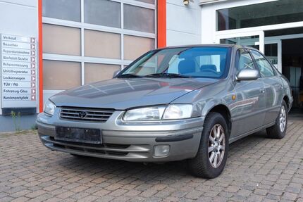 Toyota Camry 316.519 km 3.500 &euro; Dahlwitz Hoppegarten 15366