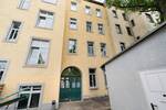 Frisch renoviert und bezugsfertig. Gemütliche SingleWohnung in Zetrumsnähe.