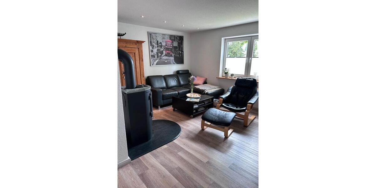 Doppelhaushälfte Flensburg - 3 Zimmer, 100 m&sup2;, 250.000&euro; | Angebot:25590229