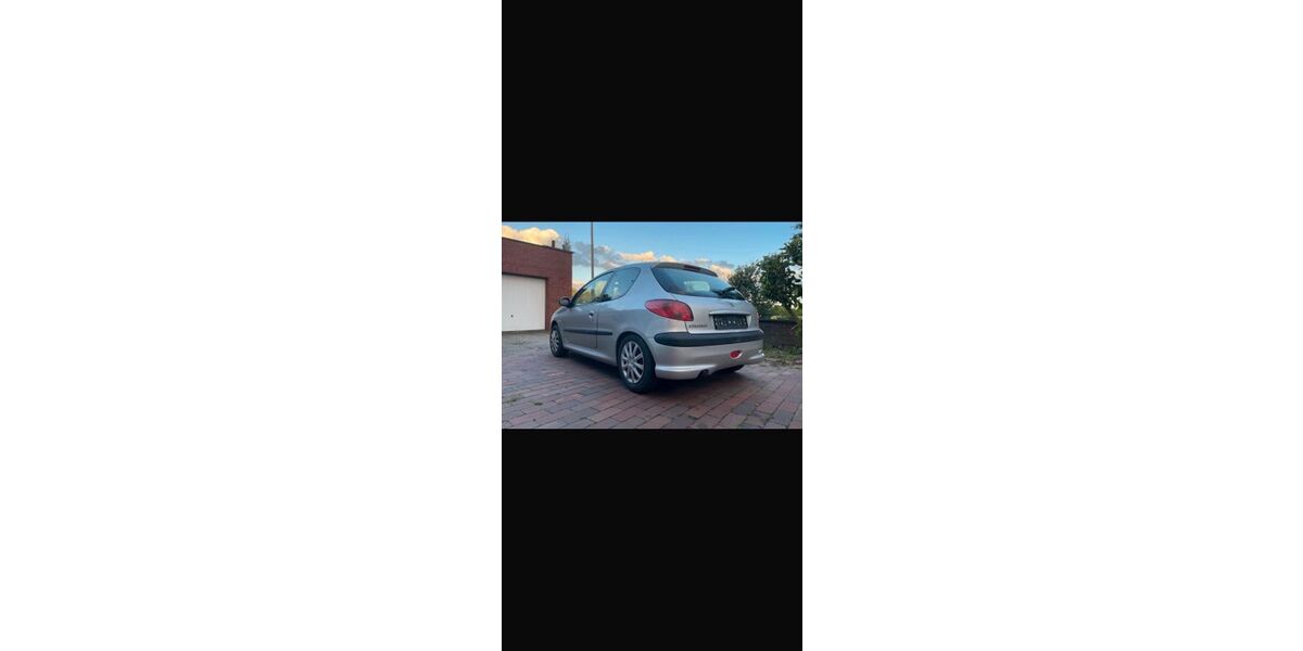 Peugeot 206 166.000 km 1.800 &euro; Minden 32423