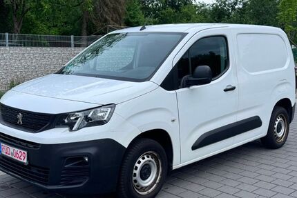Peugeot Partner 175.322 km 5.399 &euro; Walluf 65396
