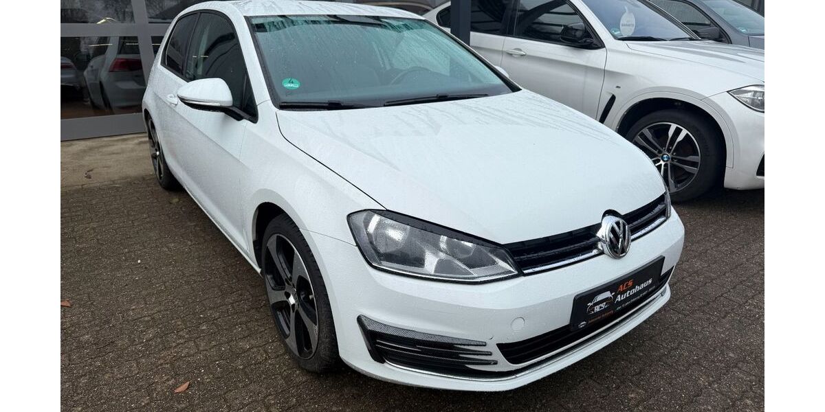 VW Golf 111.560 km 9.990 &euro; Eggebek 24852