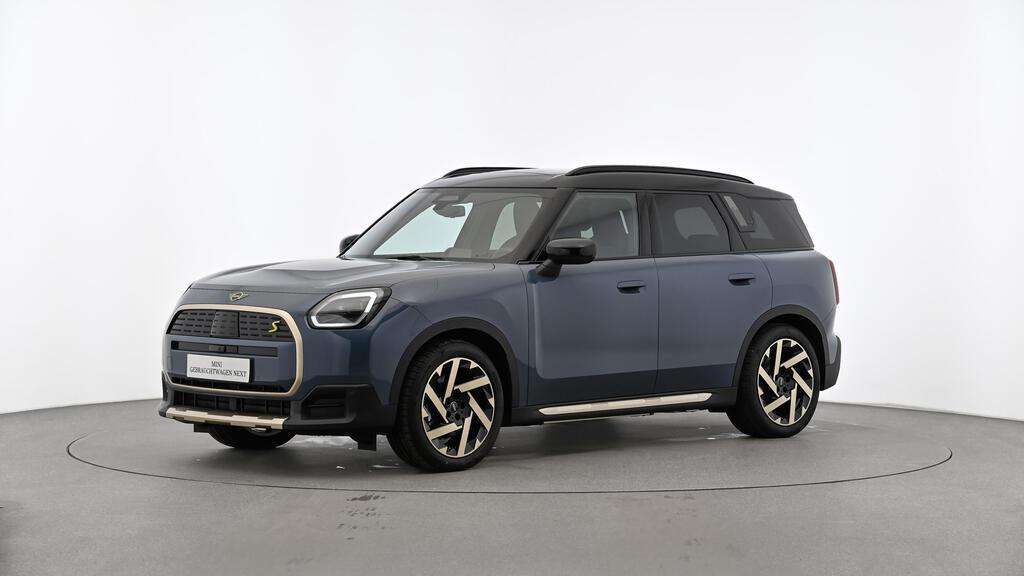 Mini Countryman SE All4 2.050 km 44.393 &euro; München 80788