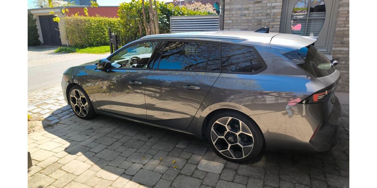 Opel Astra 58.000 km 22.640 &euro; Rostock 18119