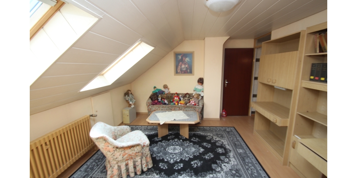 Mit 3D: Reihenhaus mit Terrasse & viel Potenzial – Ihr neues Zuhause wartet! - Reihenmittelhaus Lohmar | Angebot:26295340