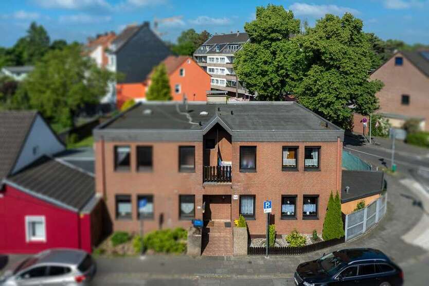 Haus zum Kaufen in Düsseldorf 625.000 € 115.94 m²