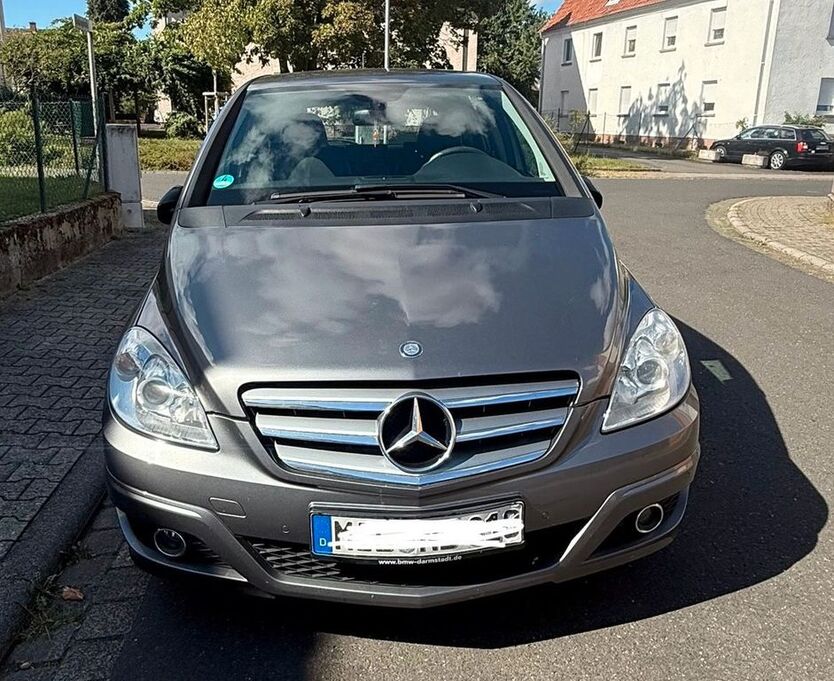 Mercedes-Benz B 180 350.000 km 2.500 € Klingenberg 63911