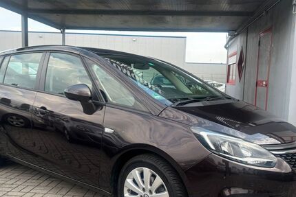 Opel Zafira 136.783 km 9.999 &euro; Enger 32130