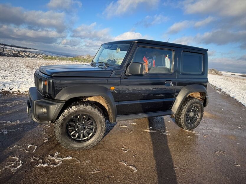 Suzuki Jimny 19.700 km 25.800 € Pellingen 54331