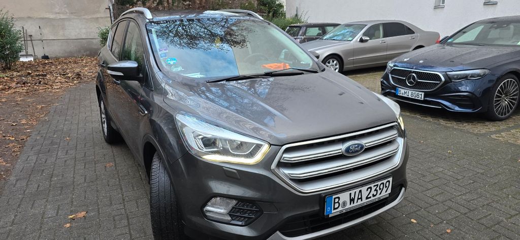 Ford Kuga 94.500 km 11.500 &euro; berlin 10963