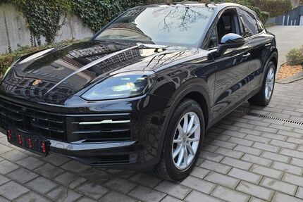 Porsche Cayenne 21.300 km 91.977 &euro; München 80689