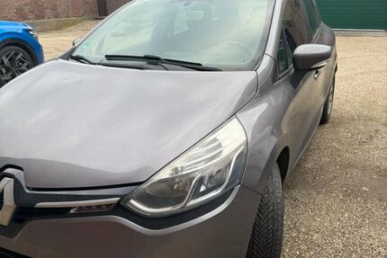 Renault Clio 205.000 km 3.599 &euro; Moers 47441