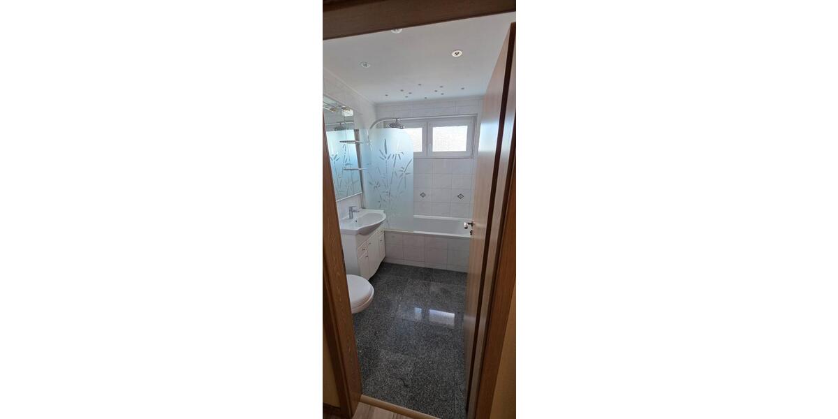 Etagenwohnung Hameln Kernstadt - 4 Zimmer, 92 m&sup2;, 180.000&euro; | Angebot:26532090