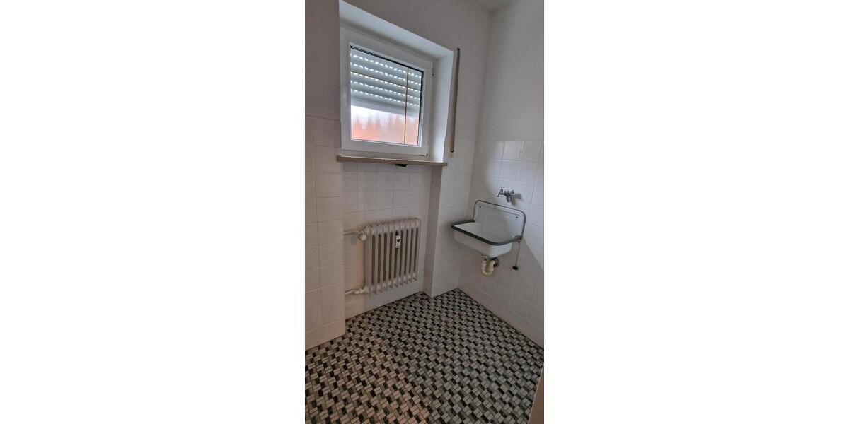 Etagenwohnung Ebermannstadt - 4 Zimmer, 108 m&sup2;, 880&euro; | Angebot:25383959