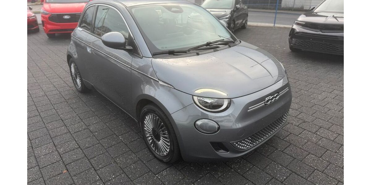 Fiat 500e 11.250 km 17.280 &euro; Alsdorf-Hoengen (bei Aachen) 52477