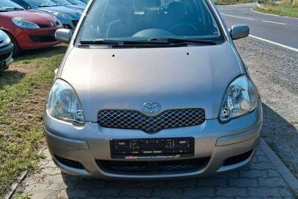 Toyota Yaris 71.712 km 5.000 &euro; Lübbenau 03222