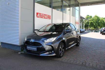 Toyota Yaris 8.450 km 23.990 &euro; Saarbrücken 66113