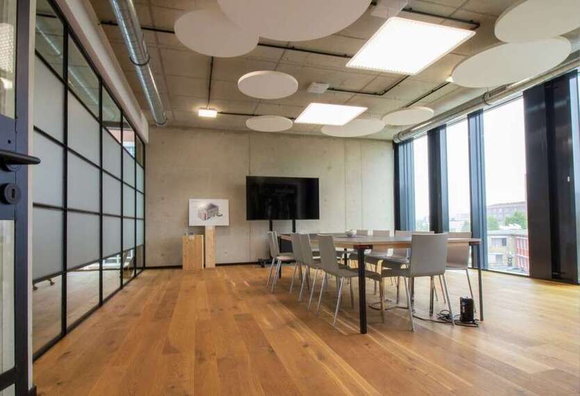Büro in Bremen 5.028,67 € 324.95 m²