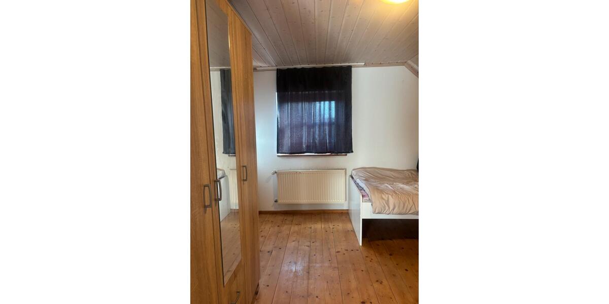 Etagenwohnung Essenbach - 5 Zimmer, 130 m&sup2;, 22&euro; | Angebot:25340172