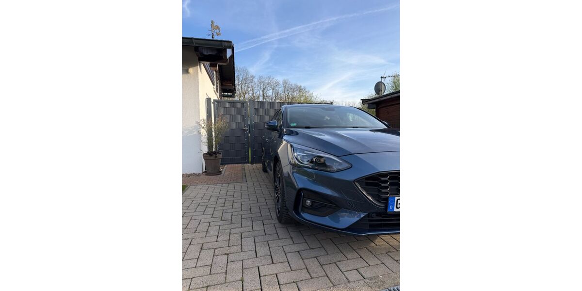Ford Focus 34.000 km 18.990 &euro; Versmold 33775
