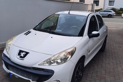 Peugeot 206 153.000 km 2.500 &euro; Dortmund 44388