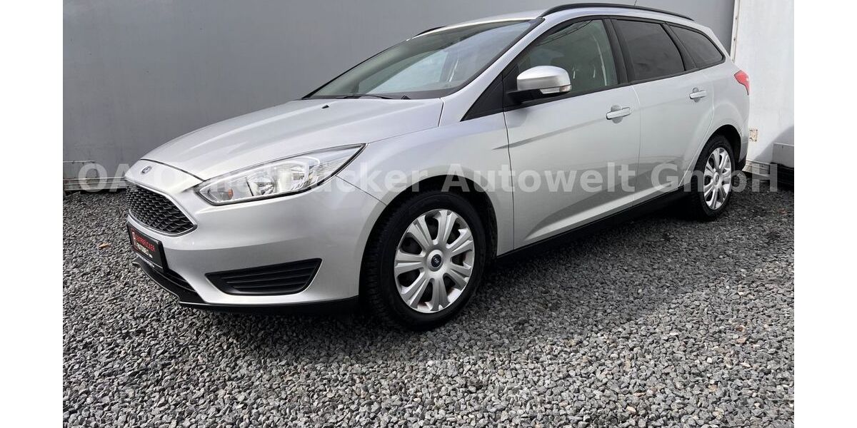 Ford Focus 69.580 km 9.800 &euro; Georgsmarienhütte 49124