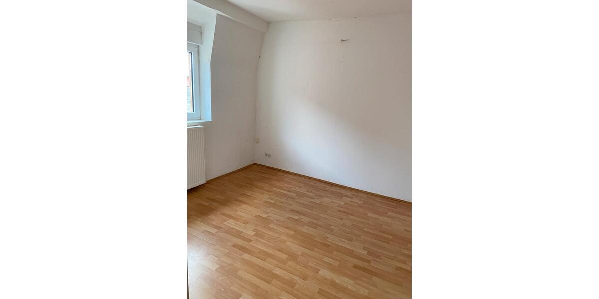 Reihenhaus Pirmasens - 6 Zimmer, 181 m&sup2;, 1.150&euro; | Angebot:23133255