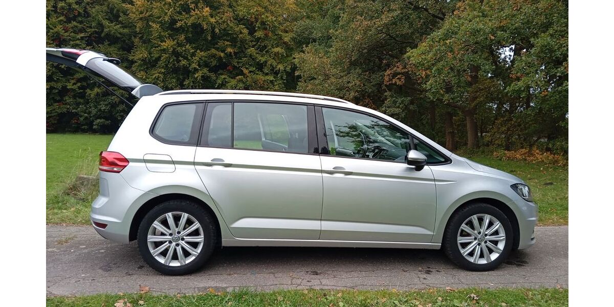 VW Touran 188.625 km 12.900 &euro; Hamburg 22045