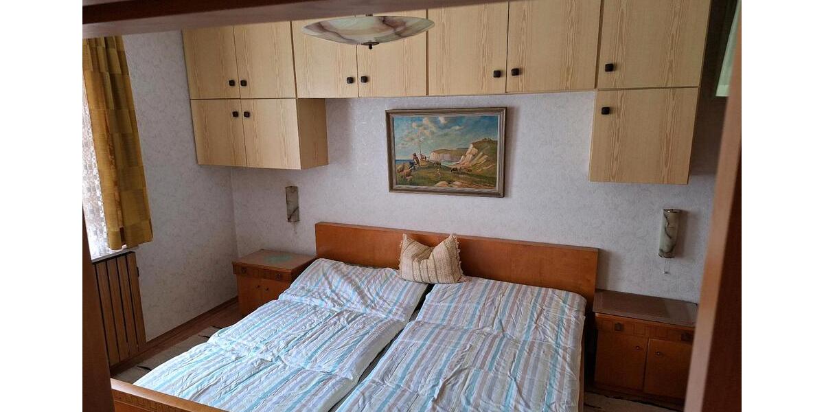 Einfamilienhaus Edenkoben - 7 Zimmer, 178 m&sup2;, 260.000&euro; | Angebot:27093866