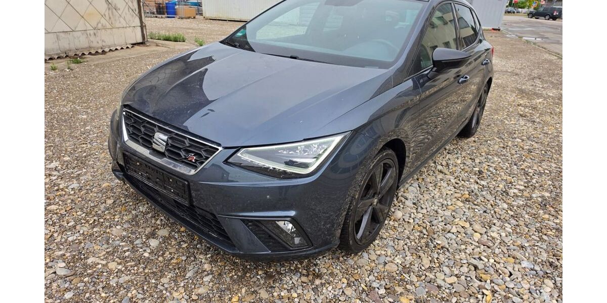 Seat Ibiza 95.000 km 8.500 &euro; Kissing 86438