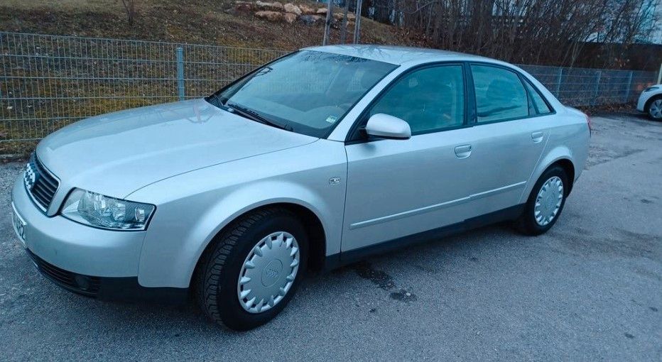 Audi A4 195.000 km 2.400 &euro; Kößlarn 94149