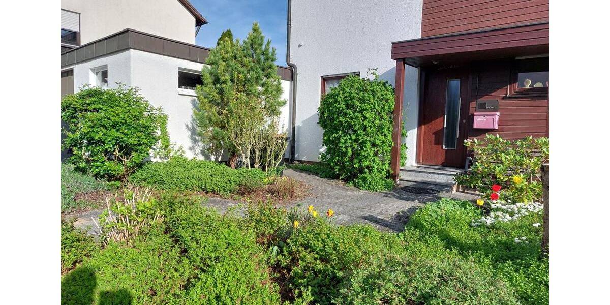 Doppelhaushälfte Niederwerrn - 7 Zimmer, 140 m&sup2;, 425.000&euro; | Angebot:25605904