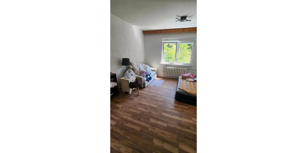 Doppelhaushälfte Neuhaus am Rennweg - 8 Zimmer, 140 m&sup2;, 75.000&euro; | Angebot:25873708