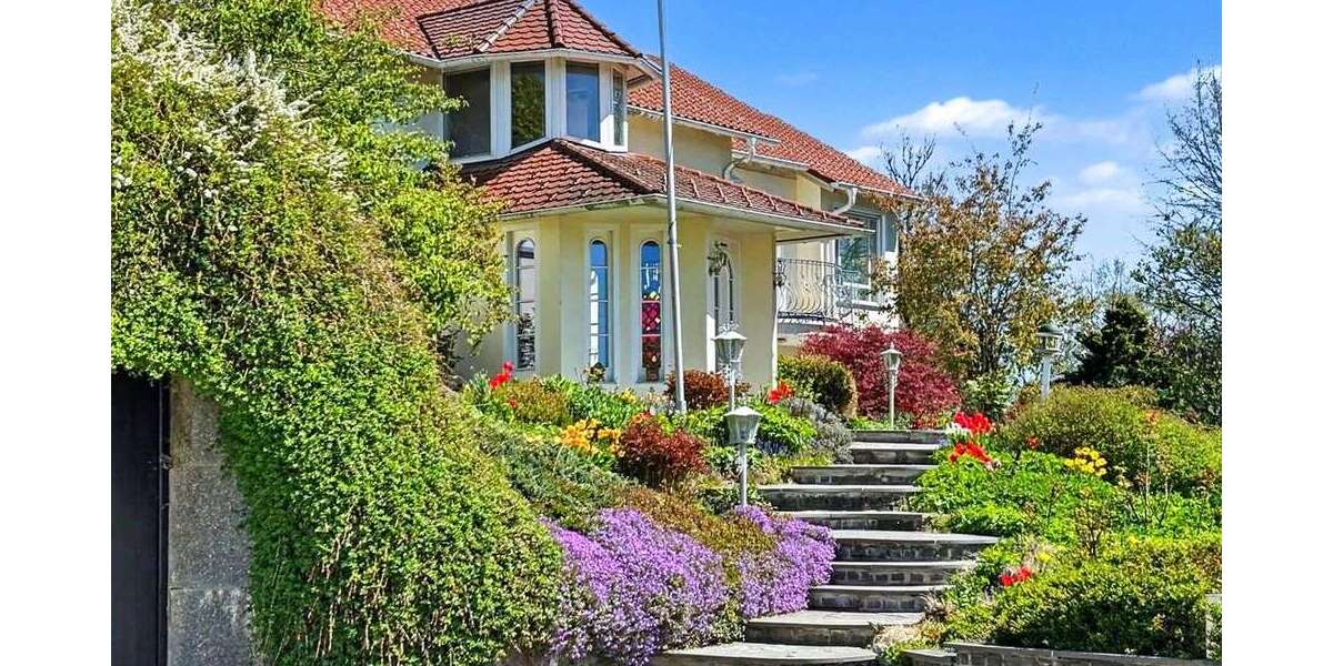 Einfamilienhaus Bergatreute - 10 Zimmer, 299 m&sup2;, 995.000&euro; | Angebot:25380478
