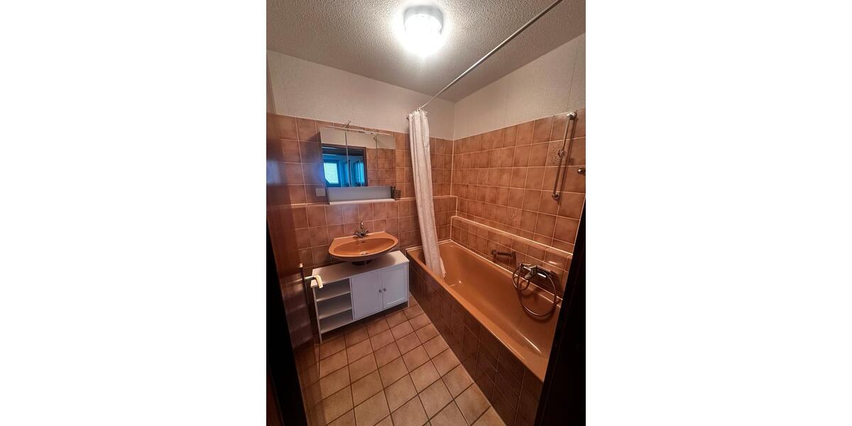 Etagenwohnung Schwieberdingen - 2.5 Zimmer, 73 m&sup2;, 1.200&euro; | Angebot:24675552