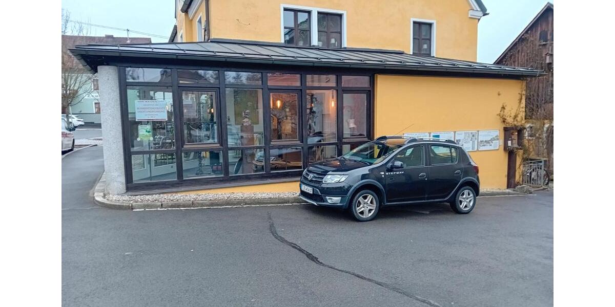 Erdgeschoßwohnung Ebnath - 4 Zimmer, 100 m&sup2;, 100.000&euro; | Angebot:26130092