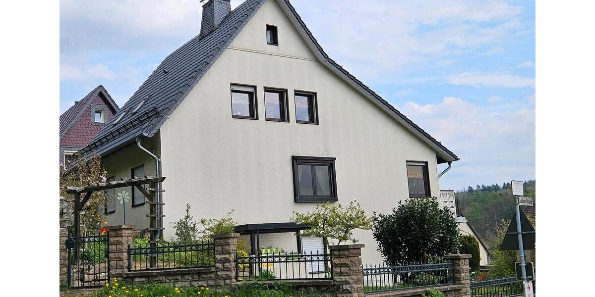 Einfamilienhaus Osterode am Harz - 10 Zimmer, 180 m&sup2;, 230.000&euro; | Angebot:27081130