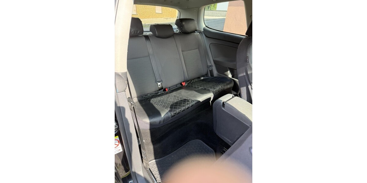 VW golf 5 300.000 km 1.700 &euro; Mittelstrimmig 56858