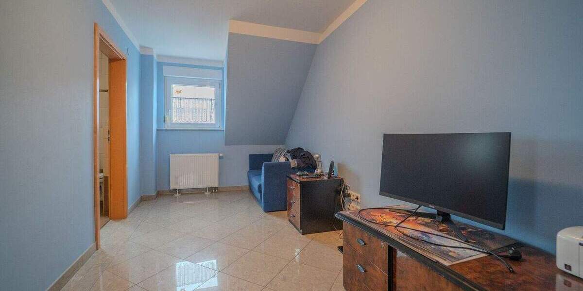 Einfamilienhaus Edingen-Neckarhausen Edingen - 7 Zimmer, 283 m&sup2;, 680.000&euro; | Angebot:24872175