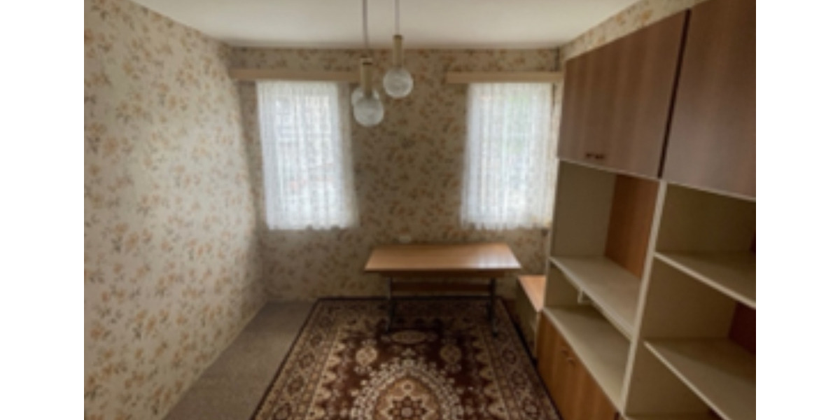 Einfamilienhaus in ruhiger Ortskernlage im Altenburger Land 10 zimmer