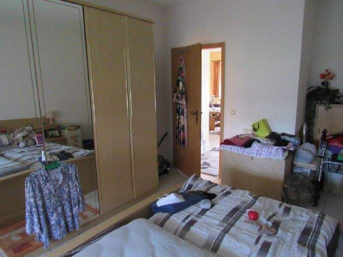 Sonnige 3-Zi-EG-Whg mit Terrasse, 4-Familienhaus, Garage inklusiv 3 zimmer