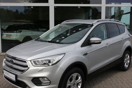 Ford Kuga 93.400 km 14.990 &euro; Neumünster 24539