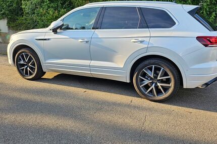 VW Touareg 52.000 km 51.300 &euro; Stuttgart 70176